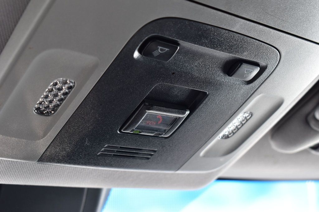 2021 Toyota Camry SE Automatic - 23058621 - 23