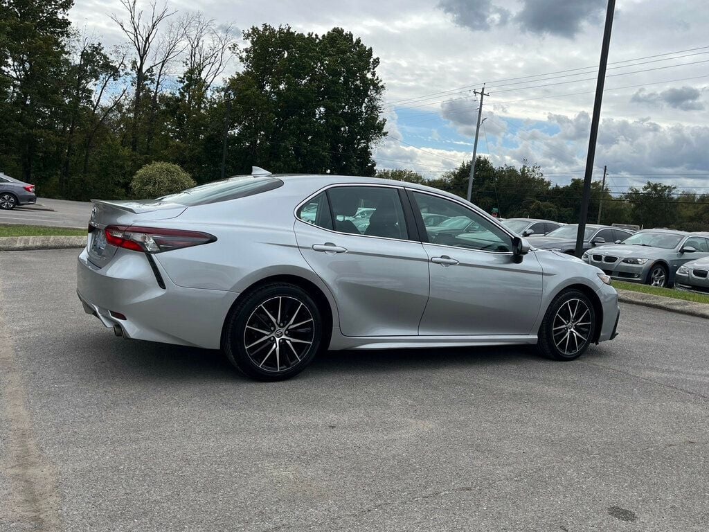 2021 Toyota Camry SE Automatic - 22632833 - 3