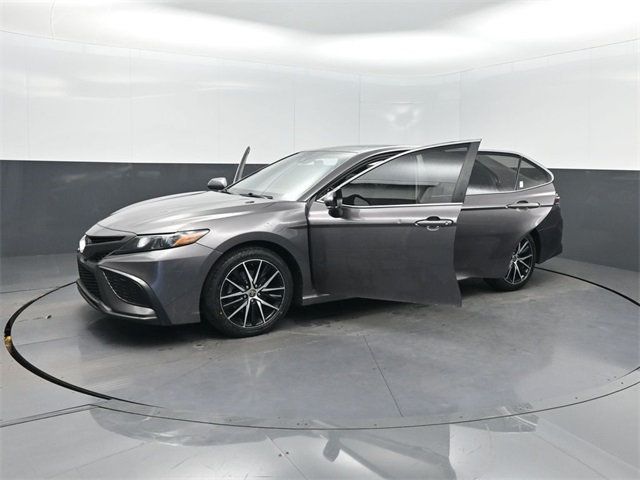 2021 Toyota Camry SE Automatic - 22922202 - 30