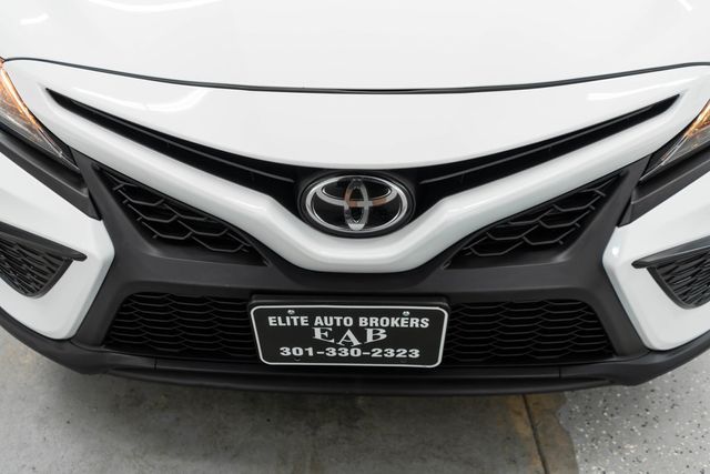 2021 Toyota Camry SE Automatic - 23059651 - 34