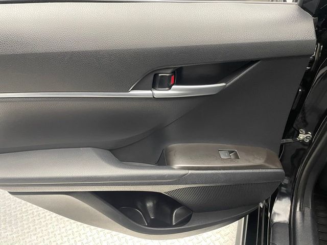 2021 Toyota Camry SE Automatic - 22954586 - 30