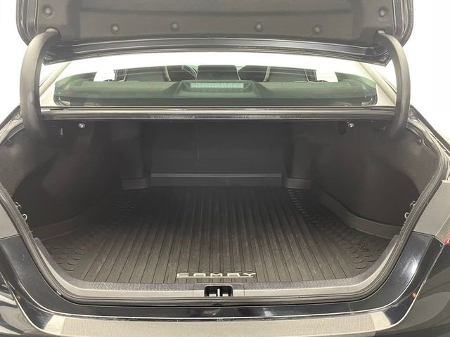 2021 Toyota Camry SE Automatic - 22954586 - 36