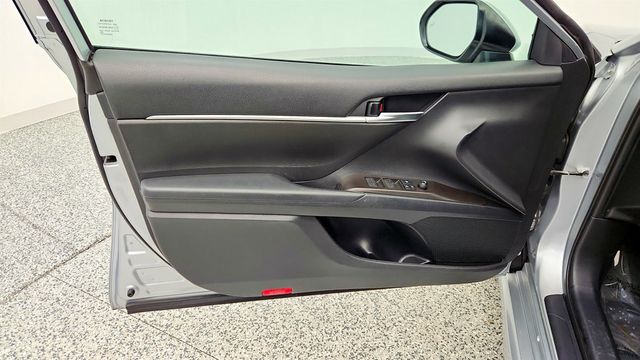 2021 Toyota Camry SE Automatic w/ Cold Weather & Convenience Pkgs + Power Moonroof - 22960919 - 10