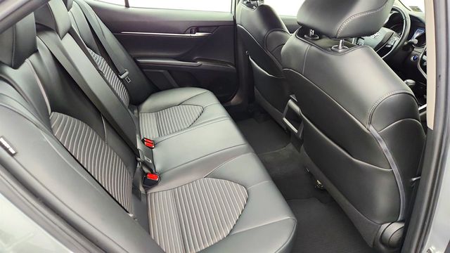 2021 Toyota Camry SE Automatic w/ Cold Weather & Convenience Pkgs + Power Moonroof - 22960919 - 23