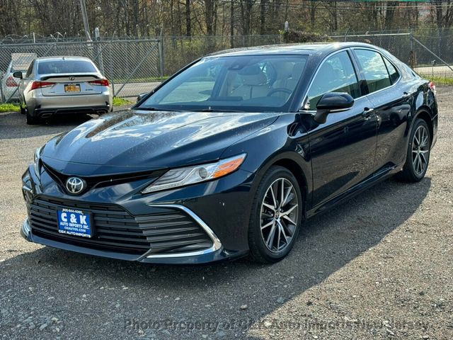 2021 Toyota Camry XLE V6 ,PNORAMA ROOF,LANE ASSIST,BLIND SPOT - 22388500 - 4