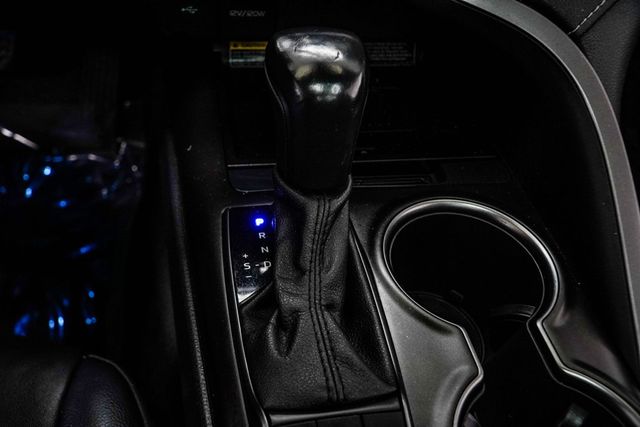 2021 Toyota Camry XSE V6 Automatic - 23001482 - 19