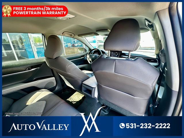 2021 Toyota Camry Hybrid LE Sedan 4D - 22939030 - 25