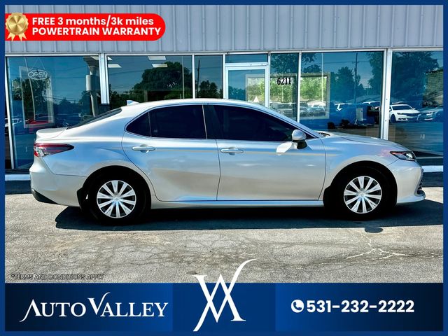 2021 Toyota Camry Hybrid LE Sedan 4D - 22939030 - 7