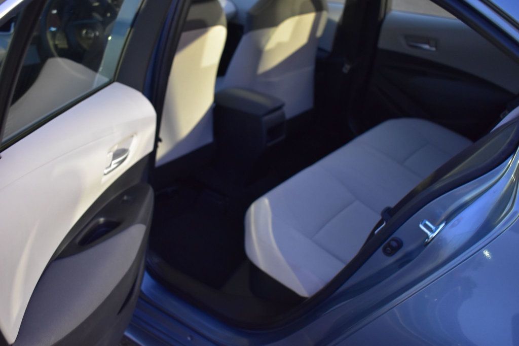 2021 Toyota Corolla Hybrid LE photo 19