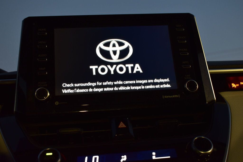 2021 Toyota Corolla Hybrid LE photo 23