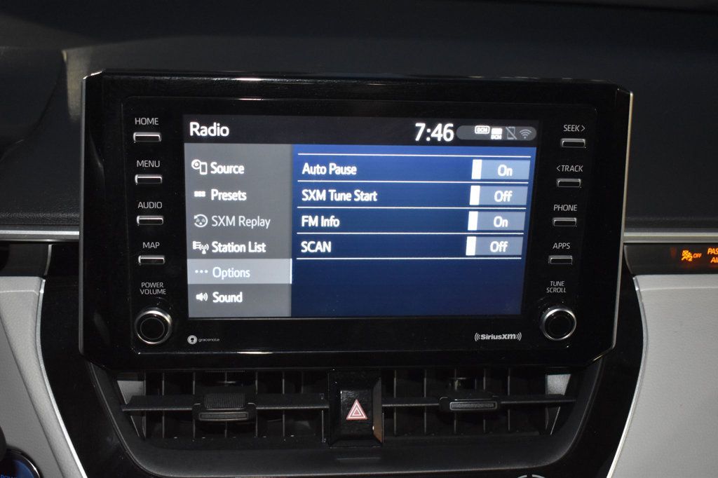 2021 Toyota Corolla Hybrid LE photo 29