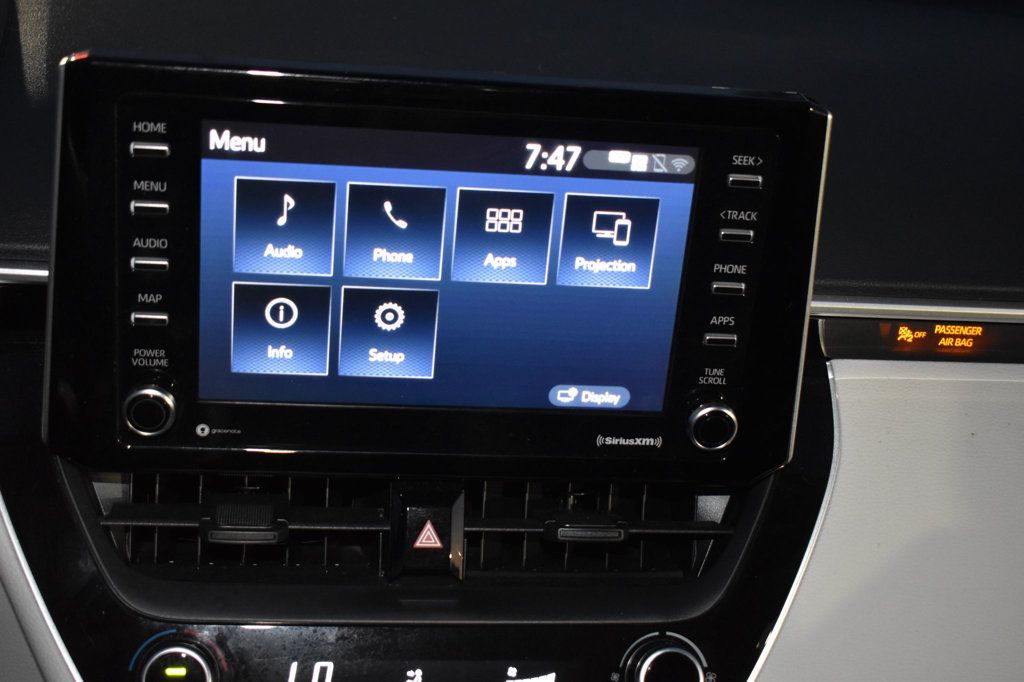 2021 Toyota Corolla Hybrid LE photo 31