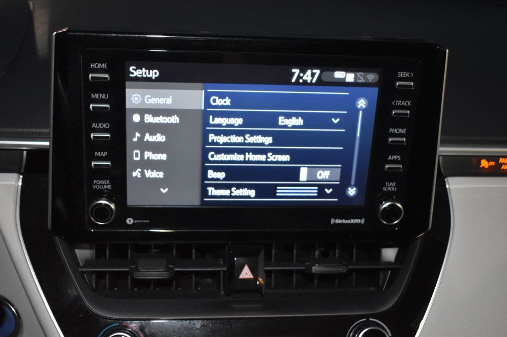 2021 Toyota Corolla Hybrid LE photo 32