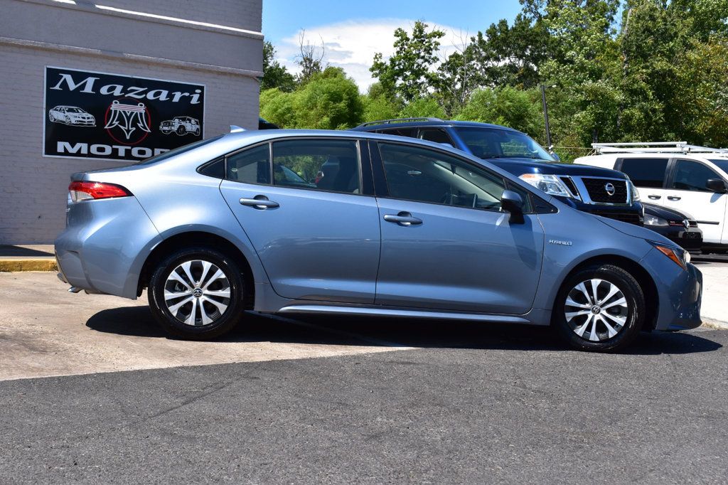 2021 Toyota Corolla Hybrid LE photo 3