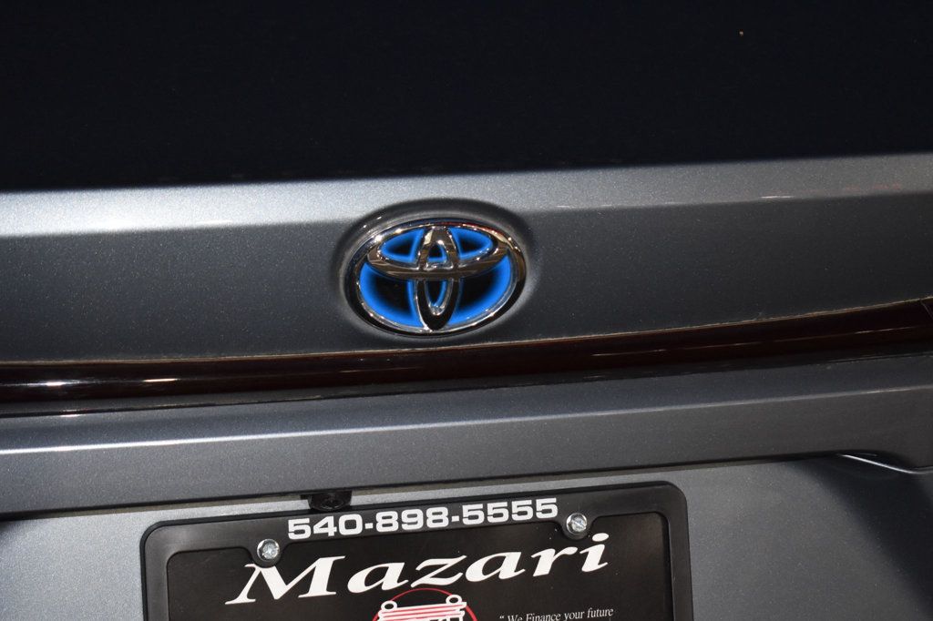 2021 Toyota Corolla Hybrid LE photo 40