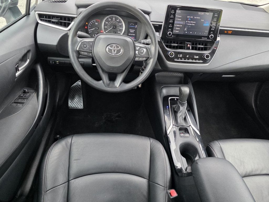2021 Toyota Corolla LE photo 10