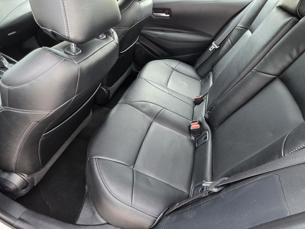 2021 Toyota Corolla LE photo 8