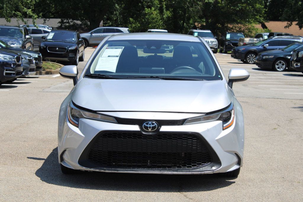 2021 Toyota Corolla LE photo 2