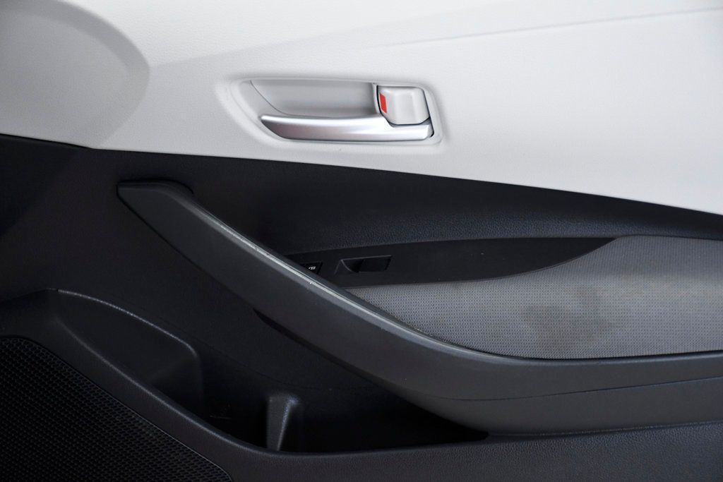 2021 Toyota Corolla LE CVT - 22692979 - 17