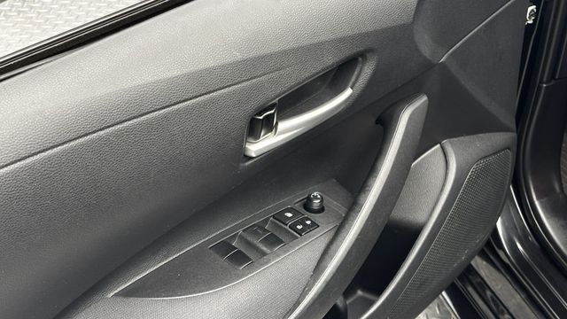 2021 Toyota Corolla LE CVT - 23037055 - 11