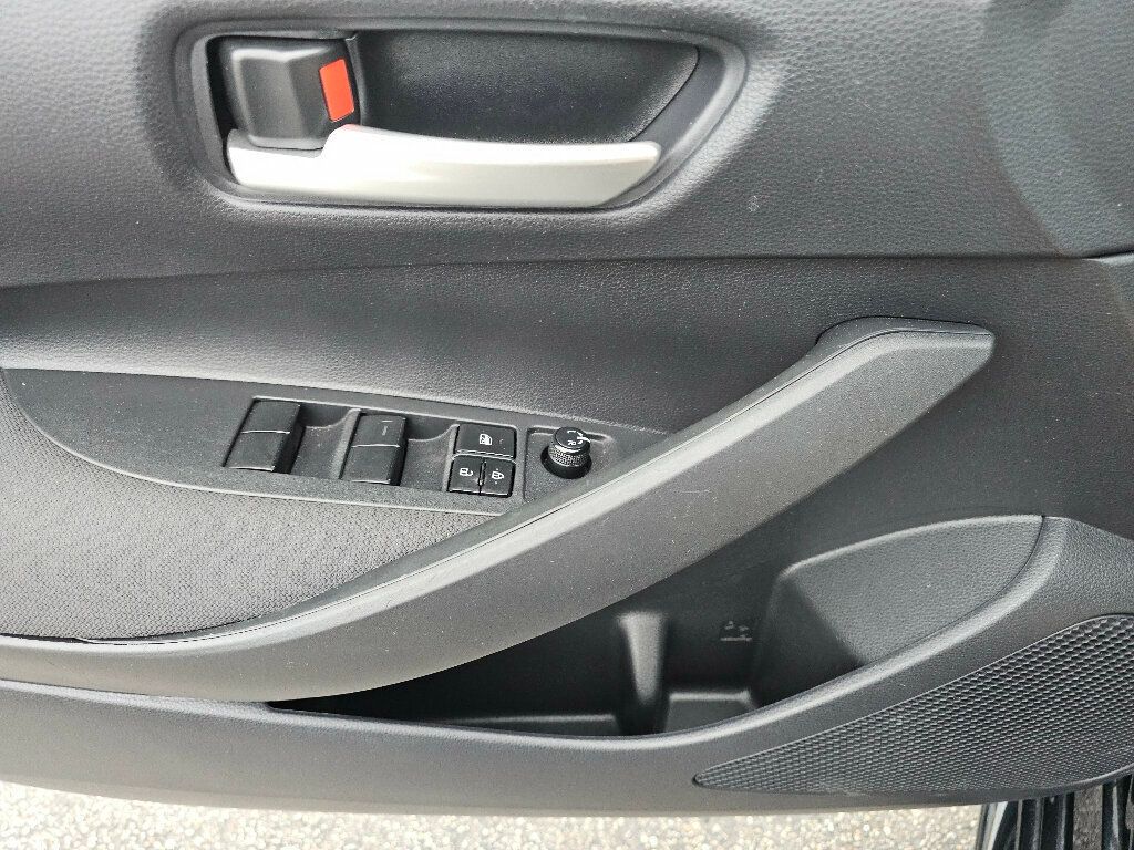 2021 Toyota Corolla LE CVT - 22958856 - 28