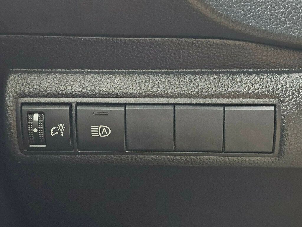 2021 Toyota Corolla LE CVT - 22958856 - 29