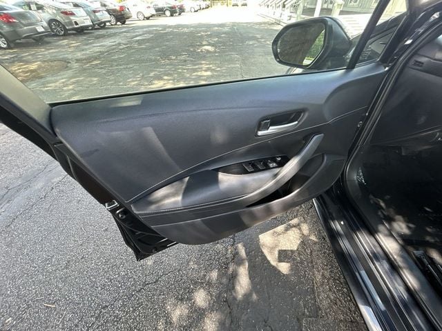 2021 Toyota Corolla Hatchback SE CVT - 23027144 - 11