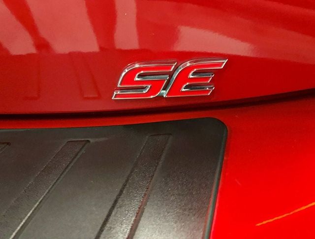 2021 Toyota Corolla Hatchback SE CVT - 22944326 - 9