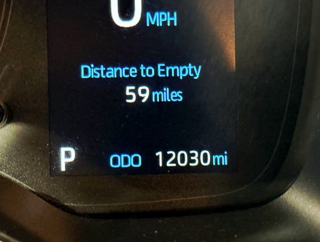 2021 Toyota Corolla Hatchback SE CVT - 22944326 - 14