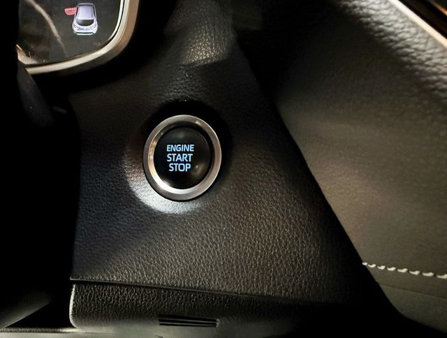 2021 Toyota Corolla Hatchback SE CVT - 22944326 - 15