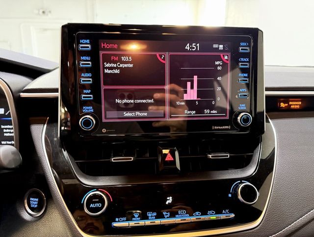 2021 Toyota Corolla Hatchback SE CVT - 22944326 - 16