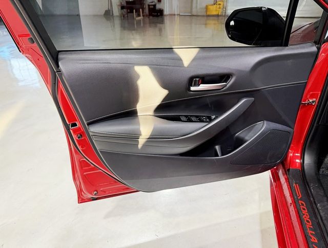 2021 Toyota Corolla Hatchback SE CVT - 22944326 - 25