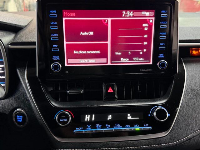 2021 Toyota Corolla Hatchback SE CVT - 22979988 - 33