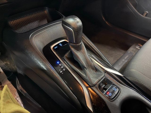 2021 Toyota Corolla Hatchback SE CVT - 22979988 - 37