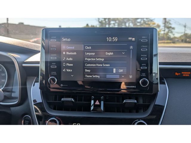 2021 Toyota Corolla Hatchback SE CVT - 22925951 - 23