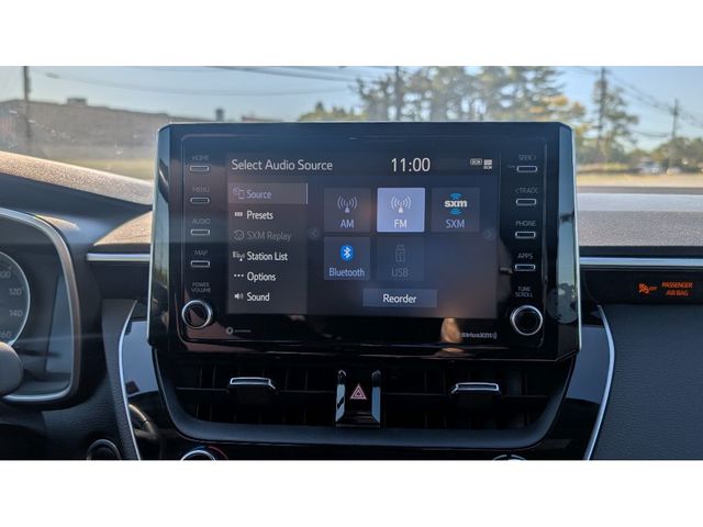 2021 Toyota Corolla Hatchback SE CVT - 22925951 - 24