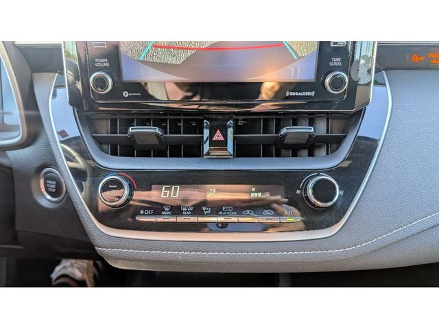 2021 Toyota Corolla Hatchback SE CVT - 22925951 - 26