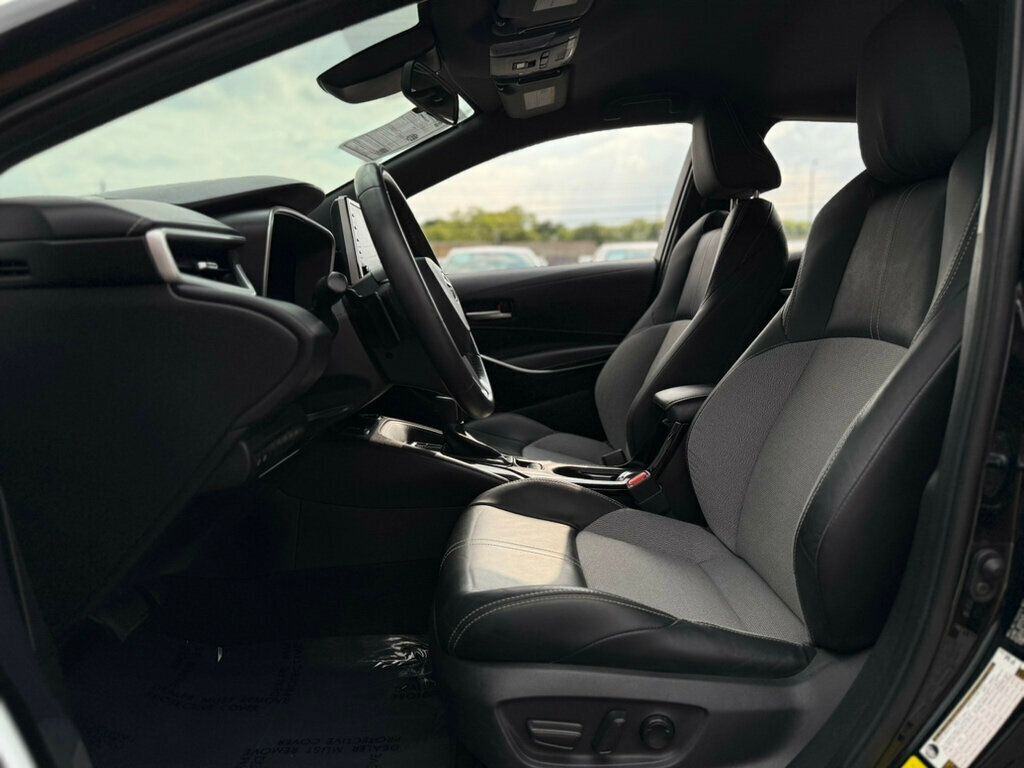 2021 Toyota Corolla XSE photo 11