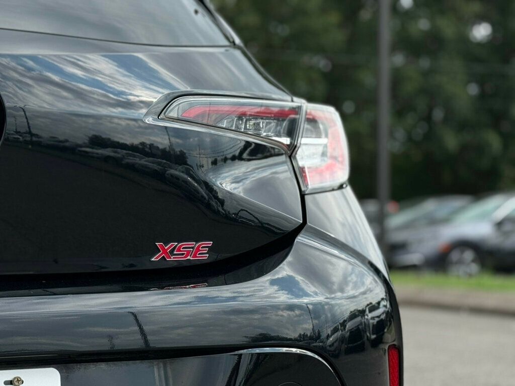 2021 Toyota Corolla XSE photo 4