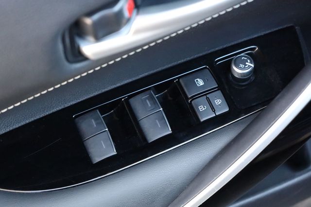 2021 Toyota Corolla Hatchback XSE Manual - 22976733 - 31