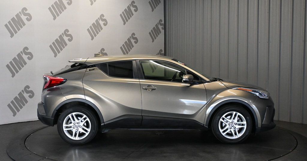 Toyota C-HR photo 4