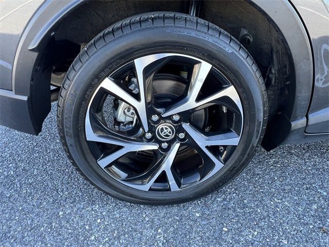 2021 Toyota C-HR LE FWD - 22927873 - 14