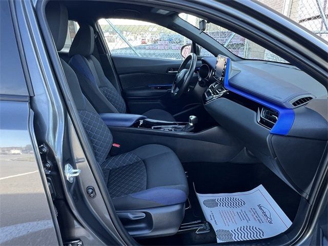 2021 Toyota C-HR LE FWD - 22927873 - 16