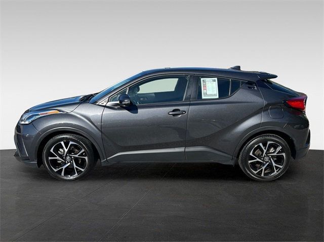 2021 Toyota C-HR LE photo 2