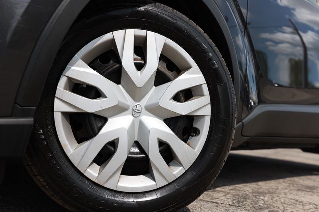 2021 Toyota C-HR LE FWD - 22995871 - 32