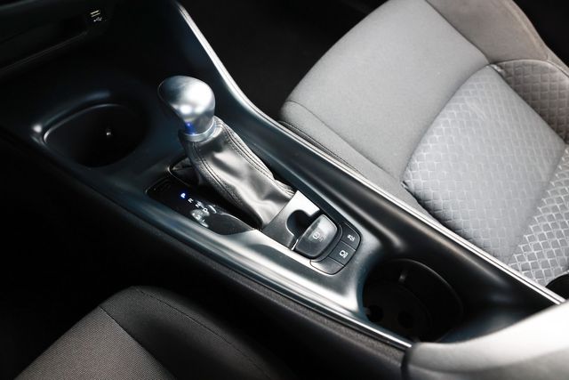 2021 Toyota C-HR LE FWD - 22995871 - 38