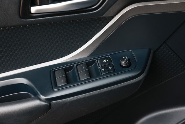 2021 Toyota C-HR LE FWD - 22995871 - 43