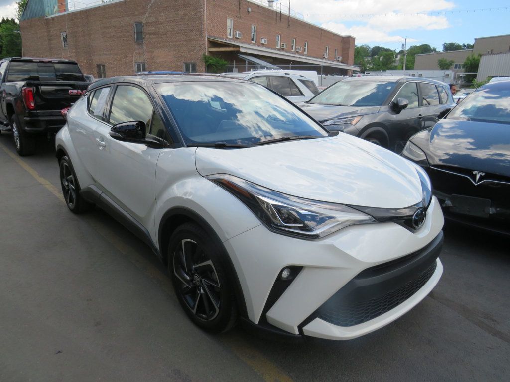 Toyota C-HR photo 3