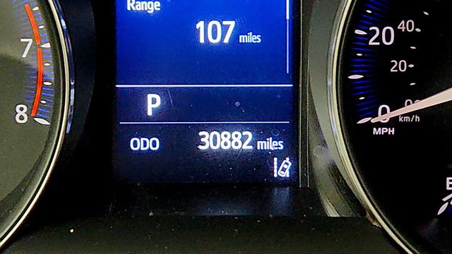 2021 Toyota C-HR XLE - 23020891 - 14