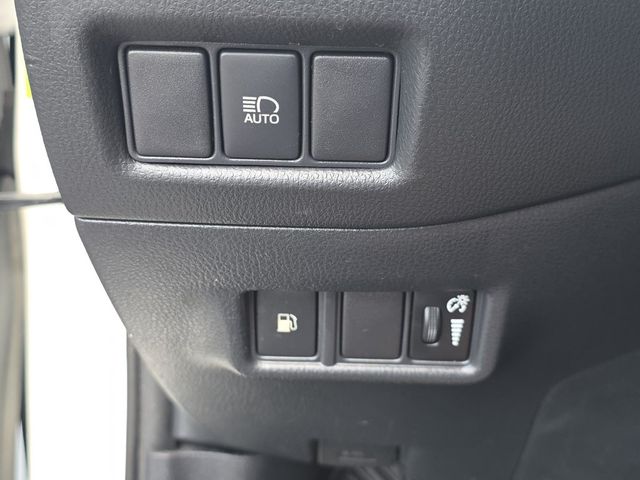 2021 Toyota C-HR XLE FWD - 23069893 - 19